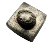 Picture of Impression Die Painted Flowers Button