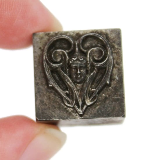 Picture of Impression Die Lovely Laurel
